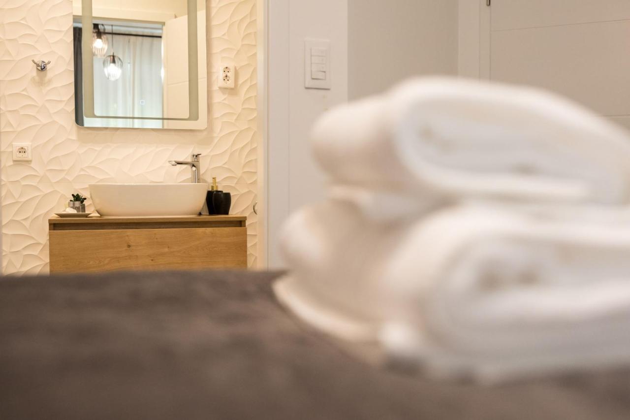 Luxury Rooms With Balcony Zadar Ngoại thất bức ảnh