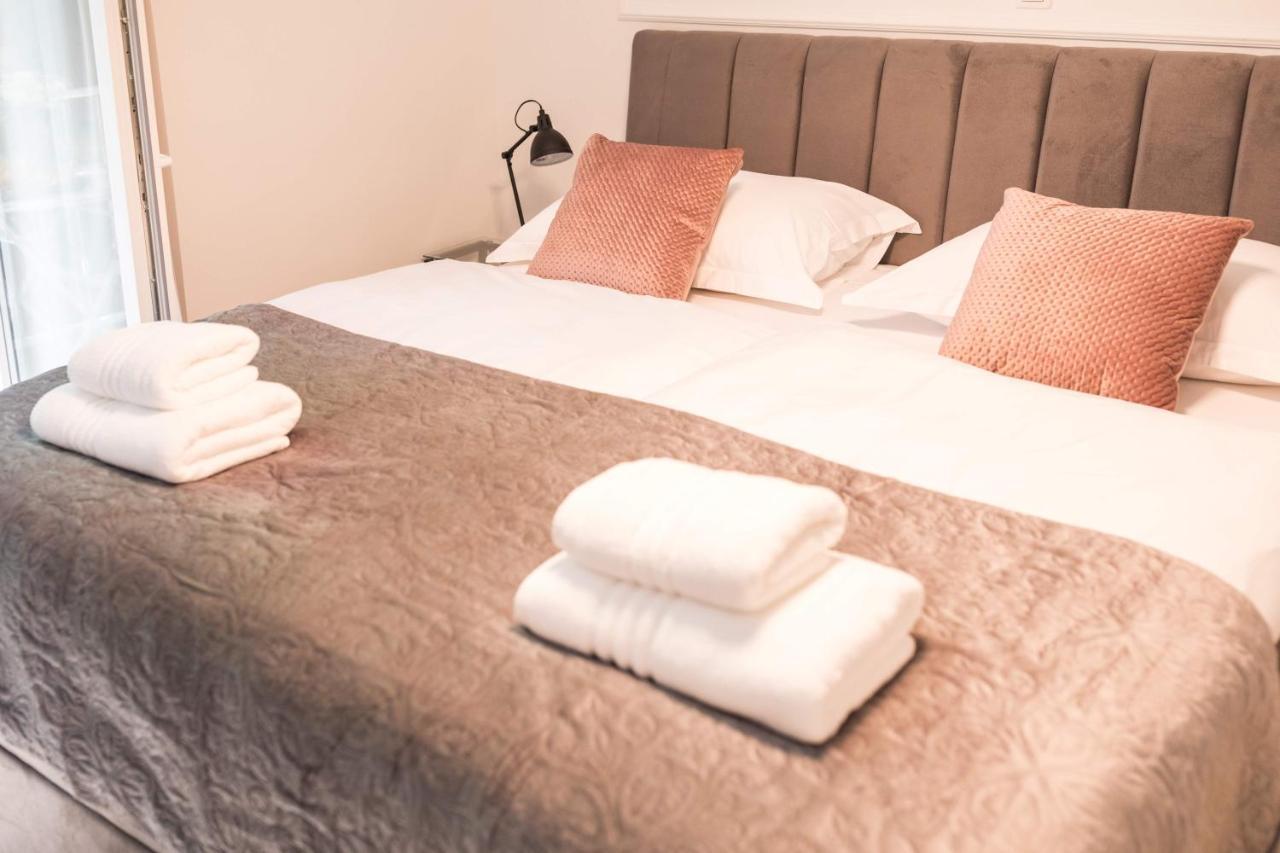 Luxury Rooms With Balcony Zadar Ngoại thất bức ảnh